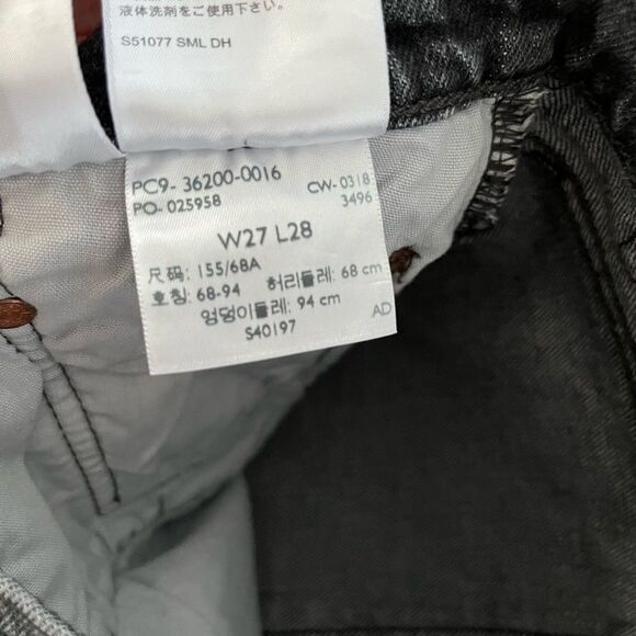 Levi's 501 Original Studded Front Straight Jeans in Black Wash, Size 27 NWOT - Picture 13 of 15